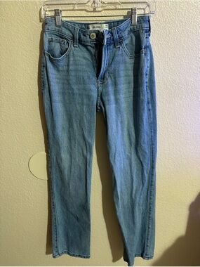 hollister high rise straight jeans